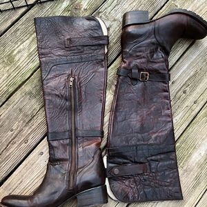 Freebird by Steven Quebec SIZE 8 dark burgundy